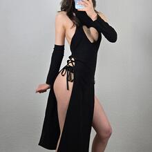  Nude
