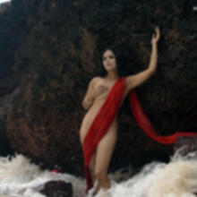  Nude
