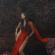  Nude