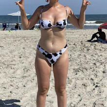  Nude