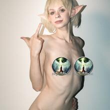  Nude