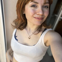  Nude