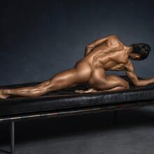  Nude