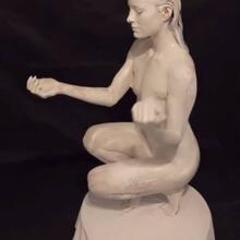  Nude