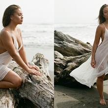  Nude