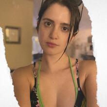  Nude