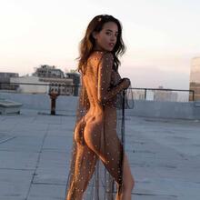  Nude