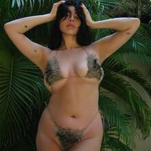  Nude