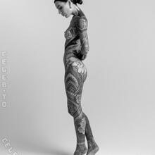  Nude