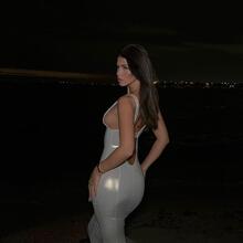  Nude