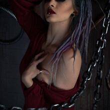  Nude
