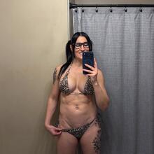  Nude