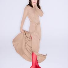  Nude