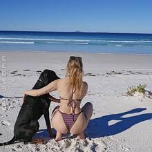  Nude