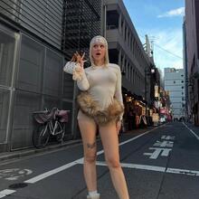  Nude