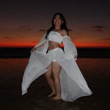  Nude