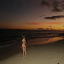  Nude