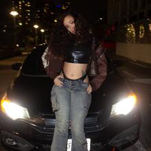  Nude