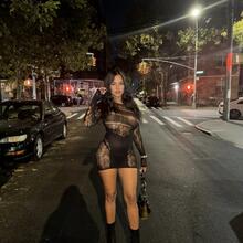  Nude