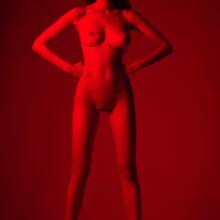  Nude