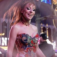  Nude