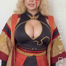  Nude