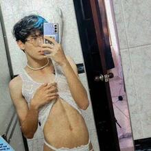  Nude