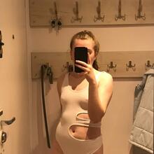  Nude