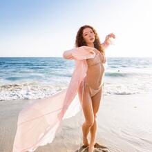  Nude