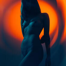  Nude
