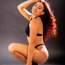  Nude