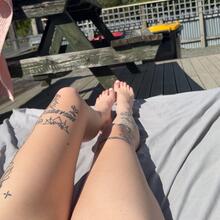  Nude