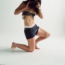  Nude