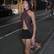  Nude