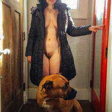  Nude