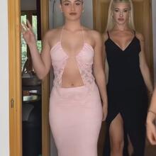  Nude