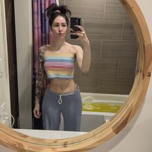  Nude