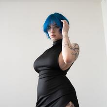  Nude