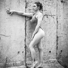  Nude