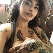  Nude