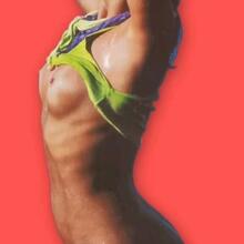  Nude