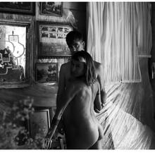  Nude