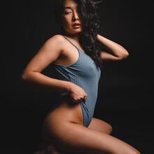  Nude