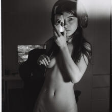  Nude