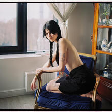  Nude