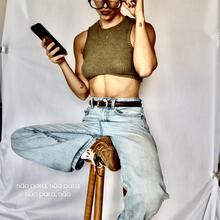  Nude