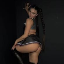  Nude