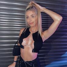  Nude