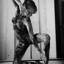  Nude