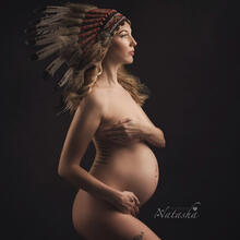  Nude